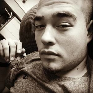 Meet your Posher, Ellis